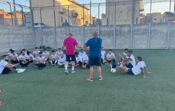 Scicli CR dal 3 agosto a lavoro al Polivalente di Jungi, agli ordini di Angelo Tasca si suda per ritrovare la forma