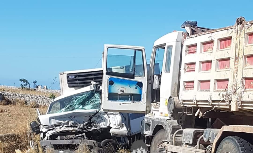 Grave incidente sulla SP 25 Marina di Ragusa- Ragusa, scontro furgone camion, un ferito trasferito in elisoccorso