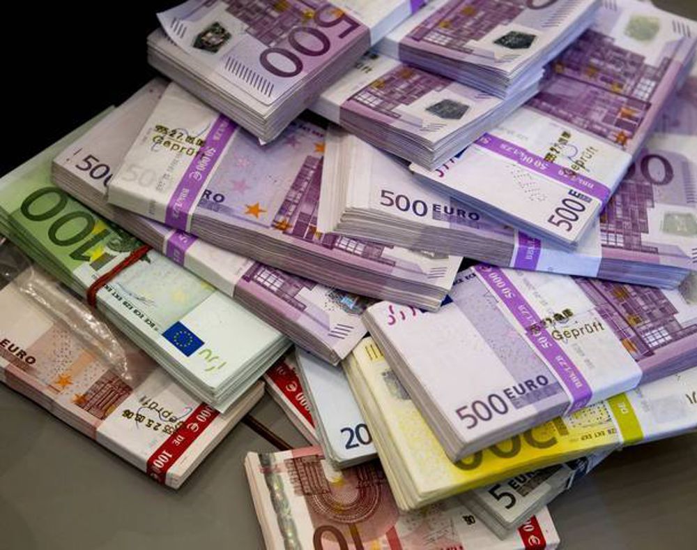Vittoria: in macchina con 100 mila euro di “mazzette”, i Carabinieri denunciano un trentottenne