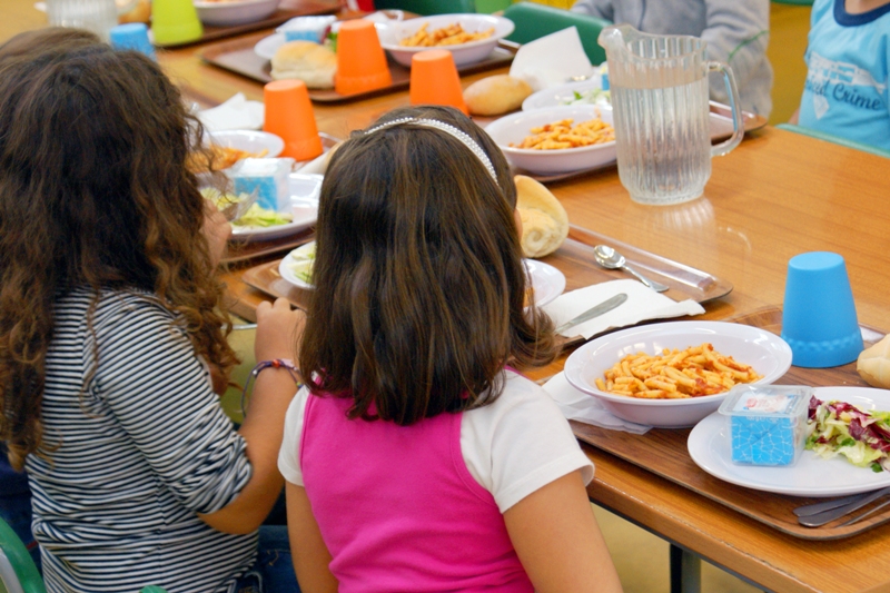 Parte lunedì il servizio di refezione scolatica nelle scuole di Comiso: tante le novità