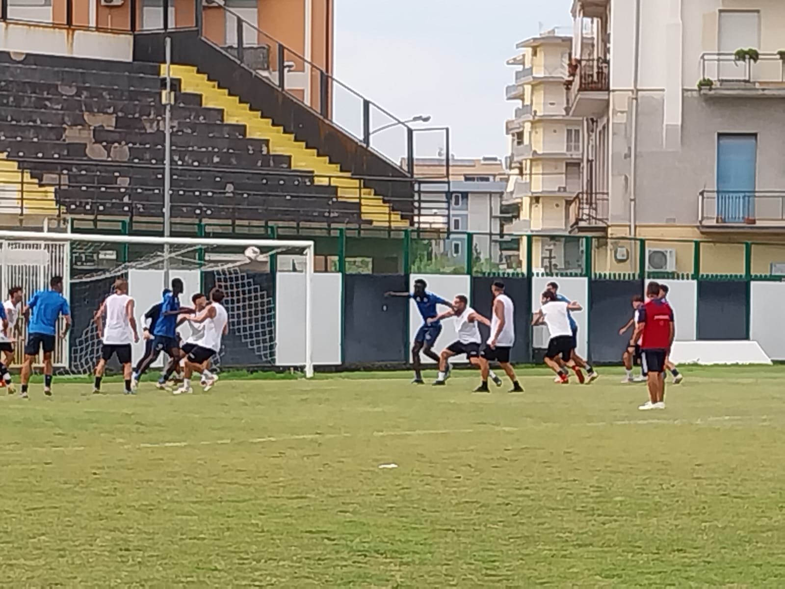 Ragusa Calcio: ieri al “Nobile” allenamento congiunto con la Leonzio, Ignoffo: “Passo avanti rispetto a Modica”