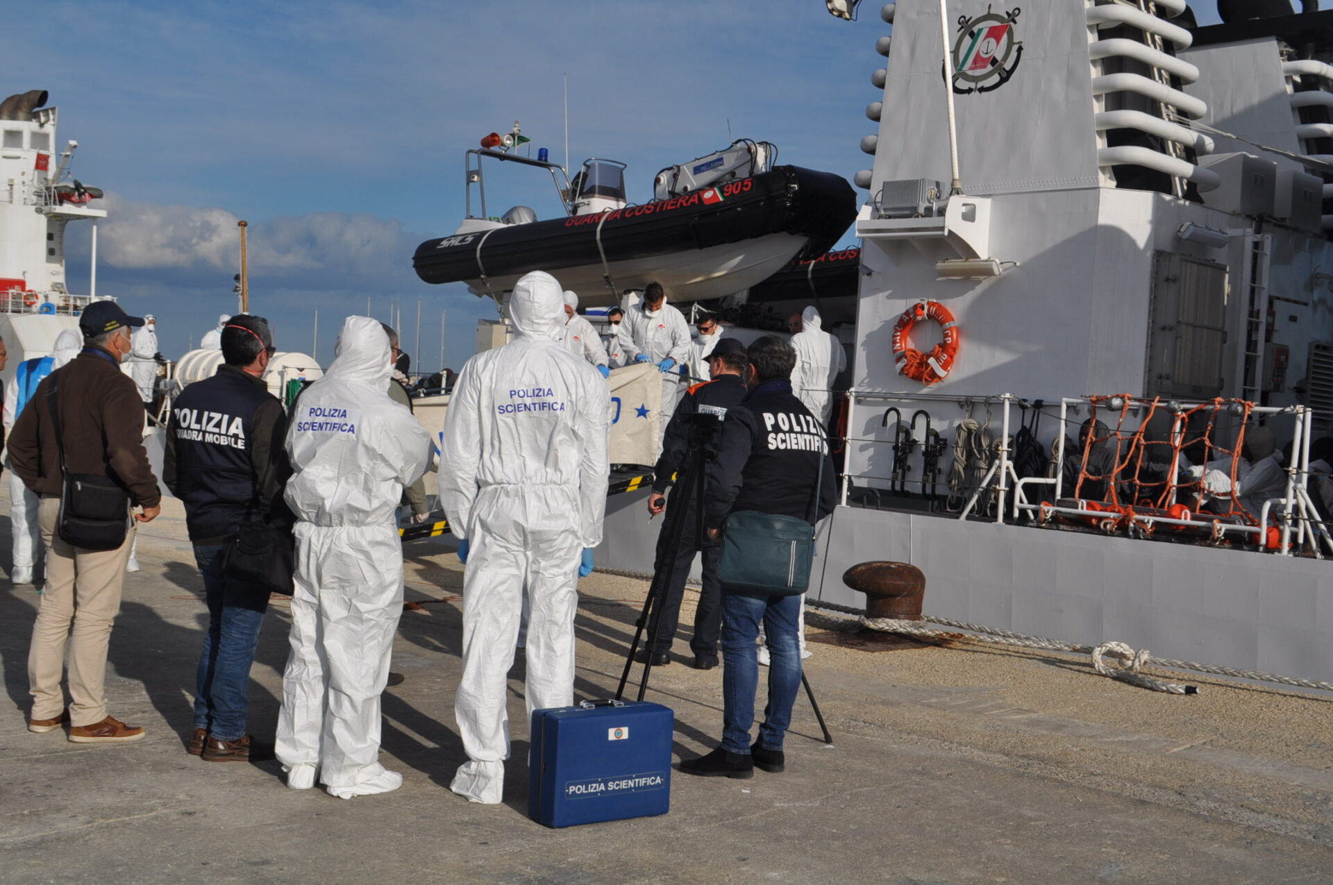 Denunciati dalla Polizia i tre giovanissimi presunti scafisti dello sbarco del 19 agosto a Pozzallo
