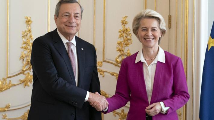 Draghi al capezzale UE: lasciamolo lavorare per il futuro del Vecchio Continente. E’ il momento giusto