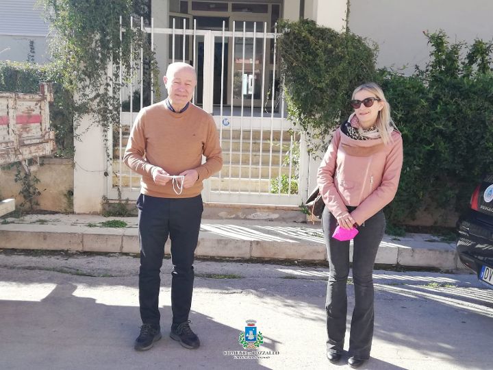 L’assessore Stella Morana aggredita a Pozzallo all’uscita di scuola per mancata raccomandazione