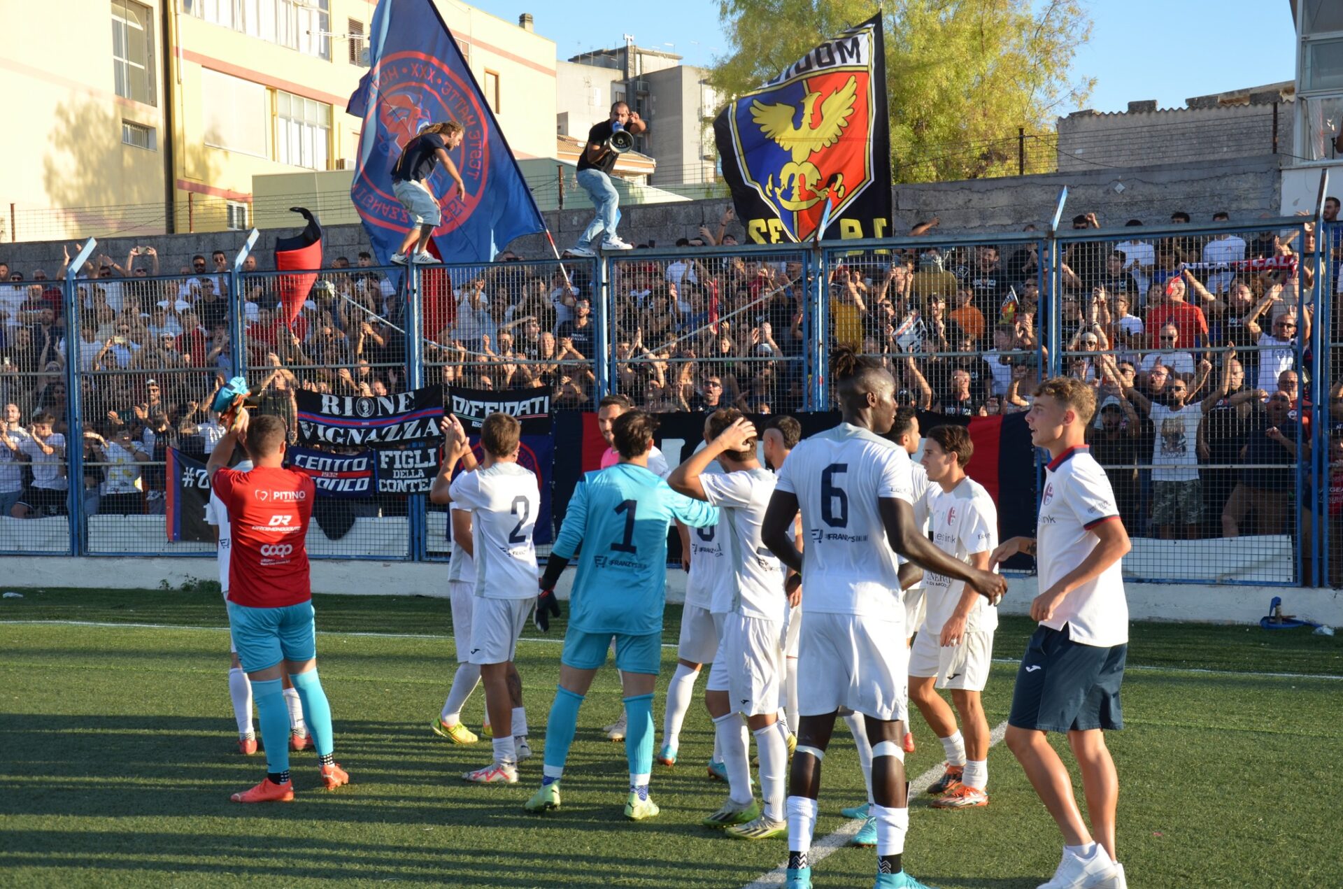 Il Modica Calcio in trasferta al “Nobile” di Lentini, contro la Leonzio per mantenere la vetta