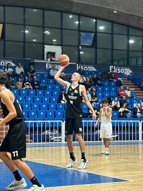 Basket: La Meerkat Scicli lotta fino alla fine ma esce sconfitta all’overtime nel derby con il Basket Club Ragusa