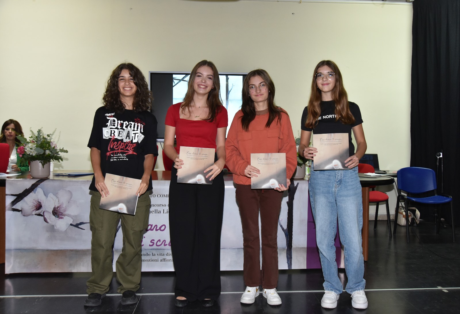 Ragusa, premiati  i giovani alunni delle terze classi del concorso ” Caro diario ti scrivo”