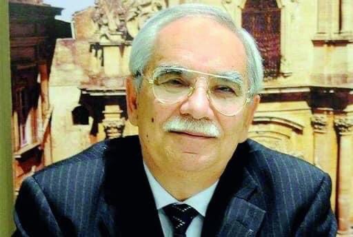 E’ morto a Modica il prof. Enzo Di Raimondo, amministratore e politico. Addio al Signore del sorriso