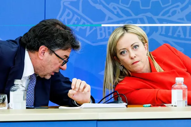Economia: Manovra  Governo  Meloni–Giorgetti. L’esperto: “Tutto sommato, la partenza è buona”