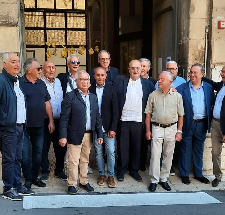 Puntuali al suono della campanella 61 anni dopo, per ricordare la maestra Maria Arestivo a Modica