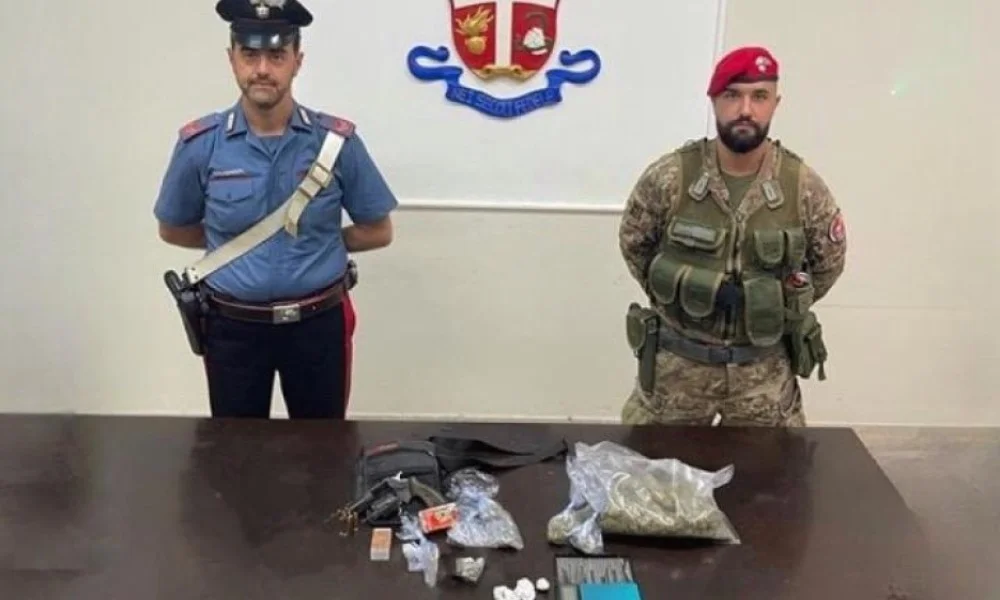 Detenzione illegale di armi e spaccio di stupefacenti, i carabinieri arrestano un ragusano a Biancavilla