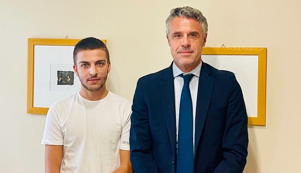 “Stiamogli vicino”: il sen. Sallemi dopo l’incontro con Francesco, vittima dell’aggressione a Vittoria