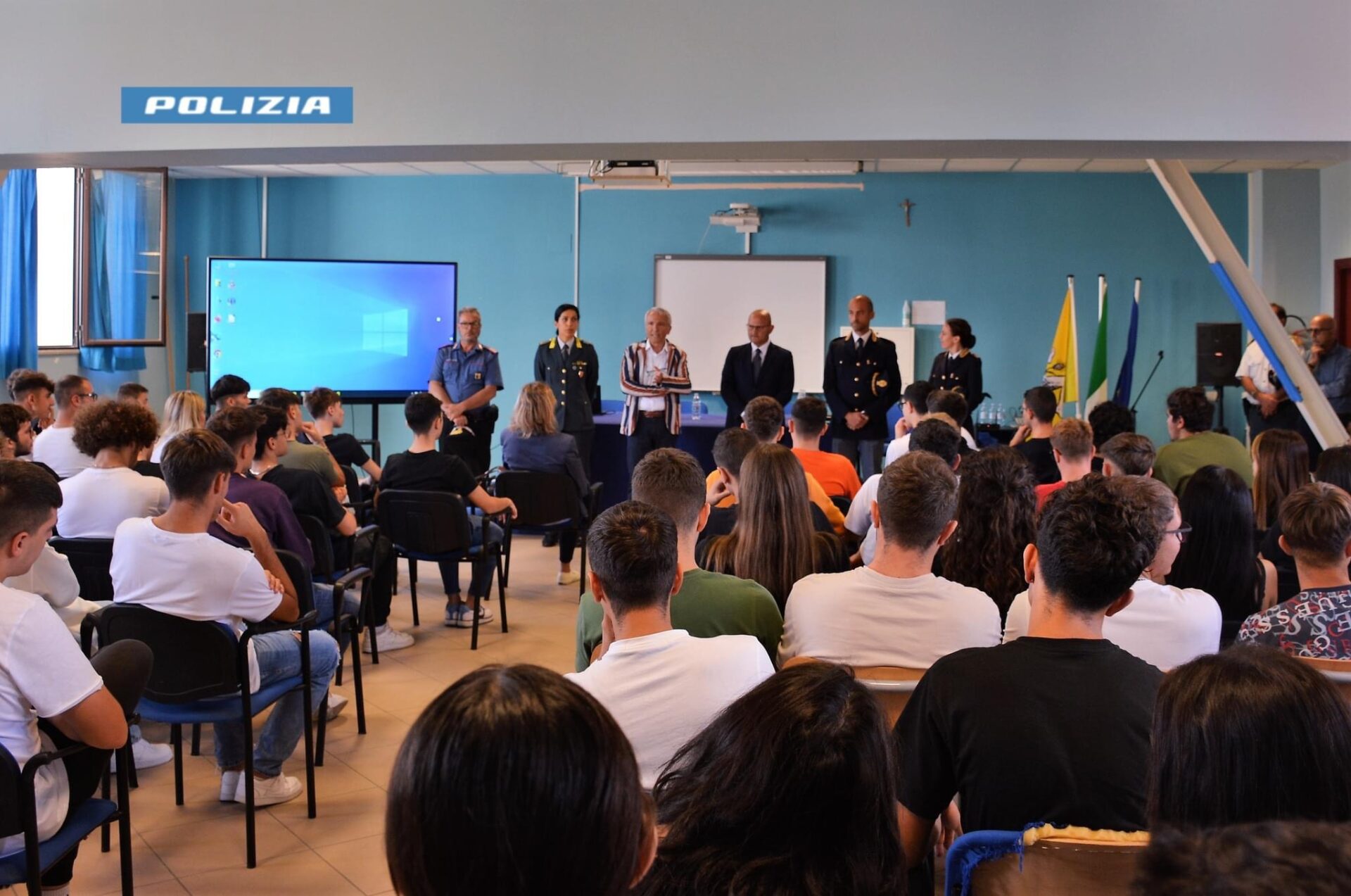 Ragusa: continuano gli incontri del Questore con gli studenti per parlare di legalità