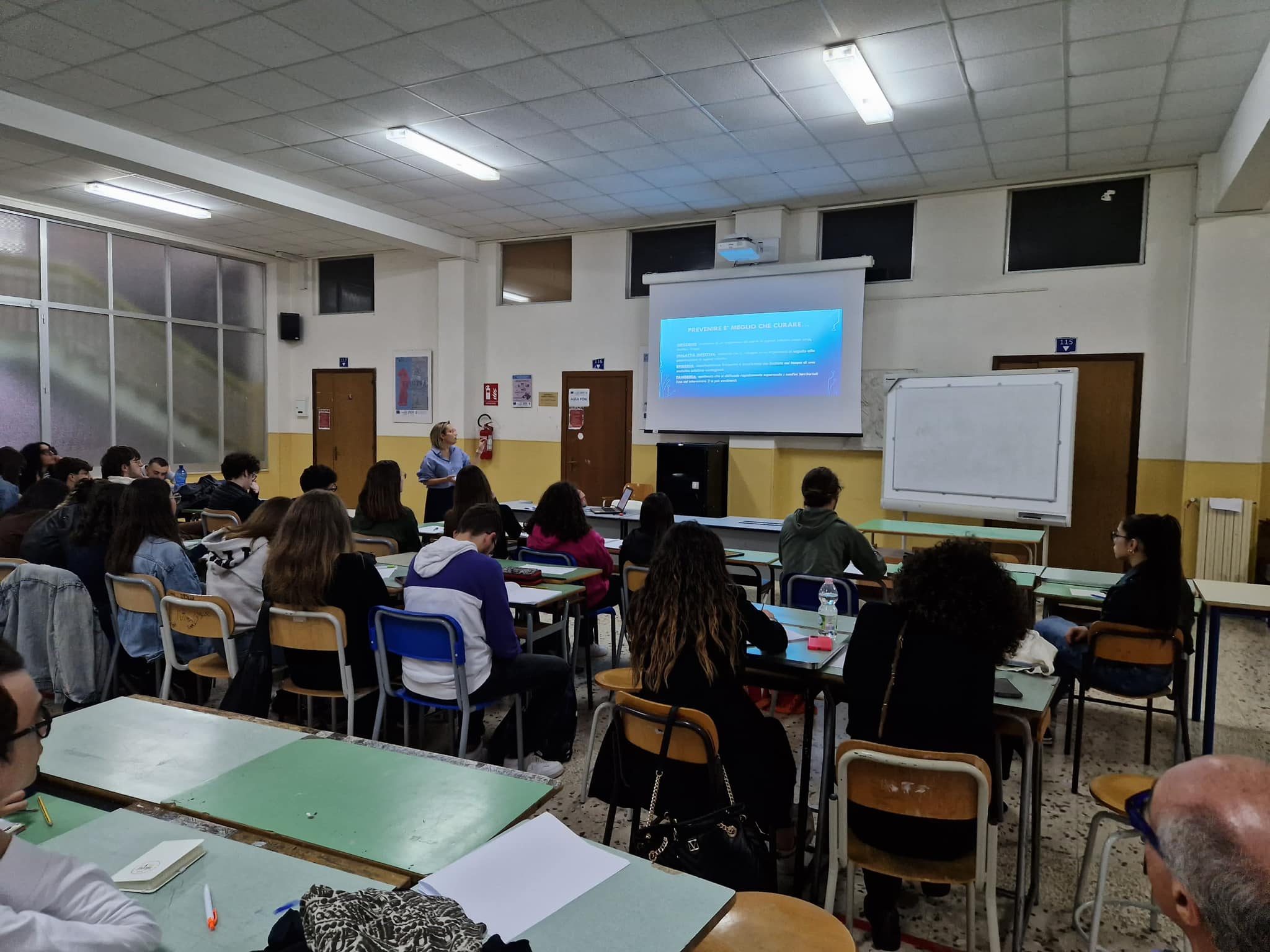 I volontari della Misericordia di Modica impegnati nel supporto alla formazione nelle scuole