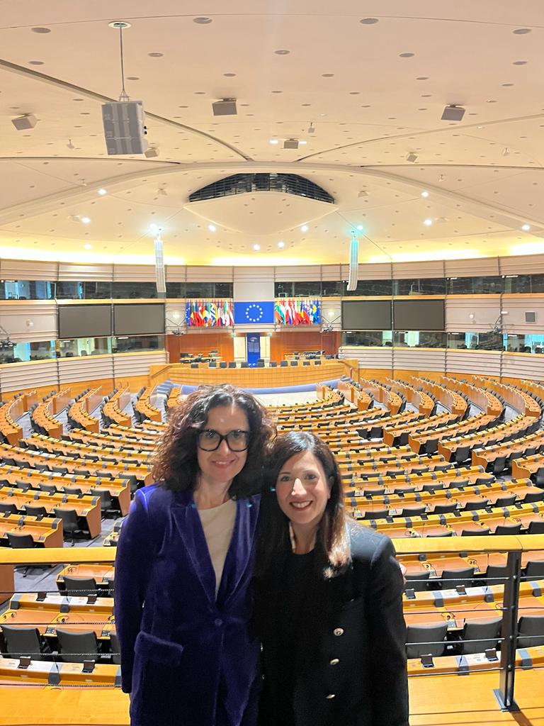 Modica, la Presidente del Consiglio e la consigliera Spadaro in visita al Parlamento Europeo
