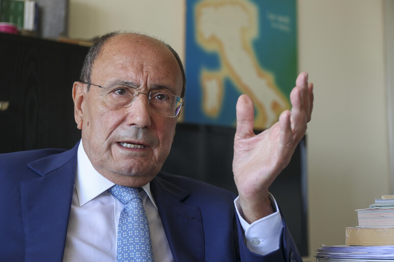 In Regione si naviga a vista, Schifani in balia della politica sotterranea che vuole farlo fuori