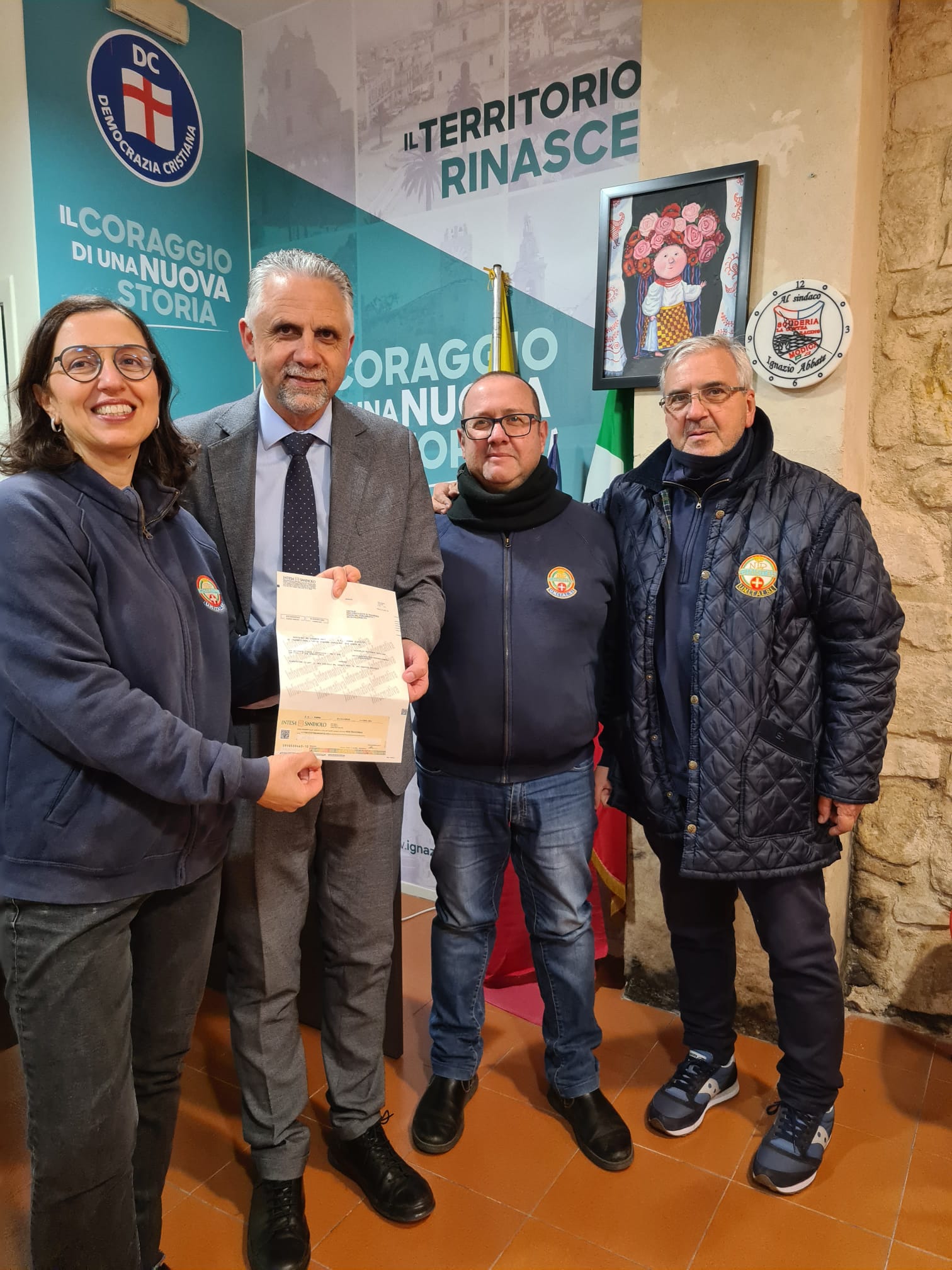 L’on. Abbate dona dei contributi per le associazioni che operano in campo sociale, culturale e sportivo