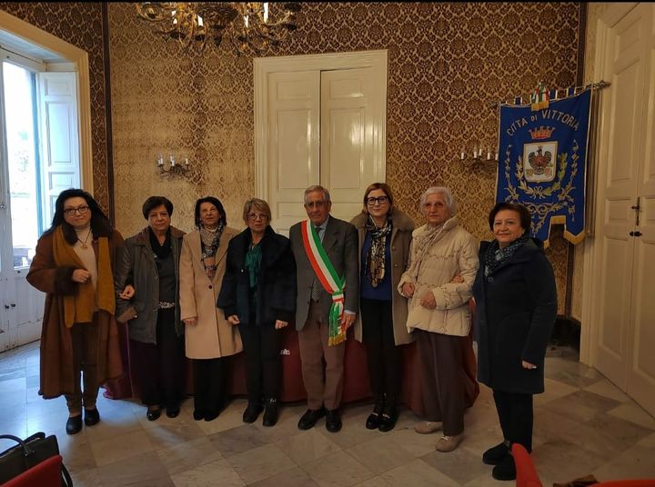 Buoni spesa per persone indigenti a Vittoria: gesto di solidarietà dell’associazione “Per andare oltre”