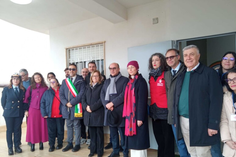 Scuola: a Marina di Acate Frassinetti visita scuola dell’infanzia frequentata da figli di immigrati