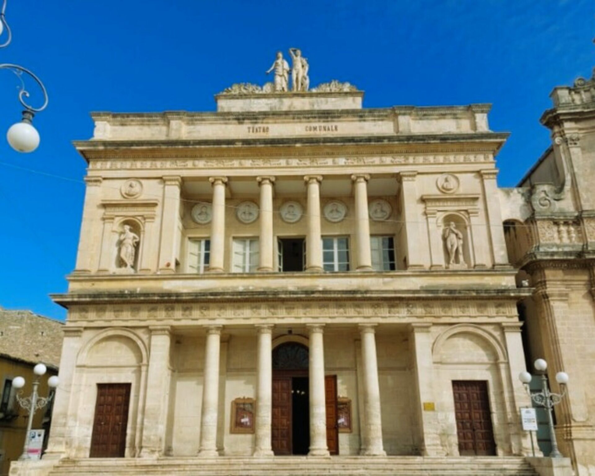 Teatro Vittoria Colonna, monumento nazionale: il Comune fa appello ai senatori Nicita e Sallemi