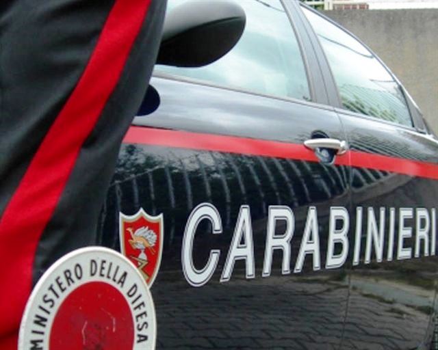 Scicli: nuovo furto al “Settemila Caffè”, ladro incappucciato porta via qualche centinaio di euro