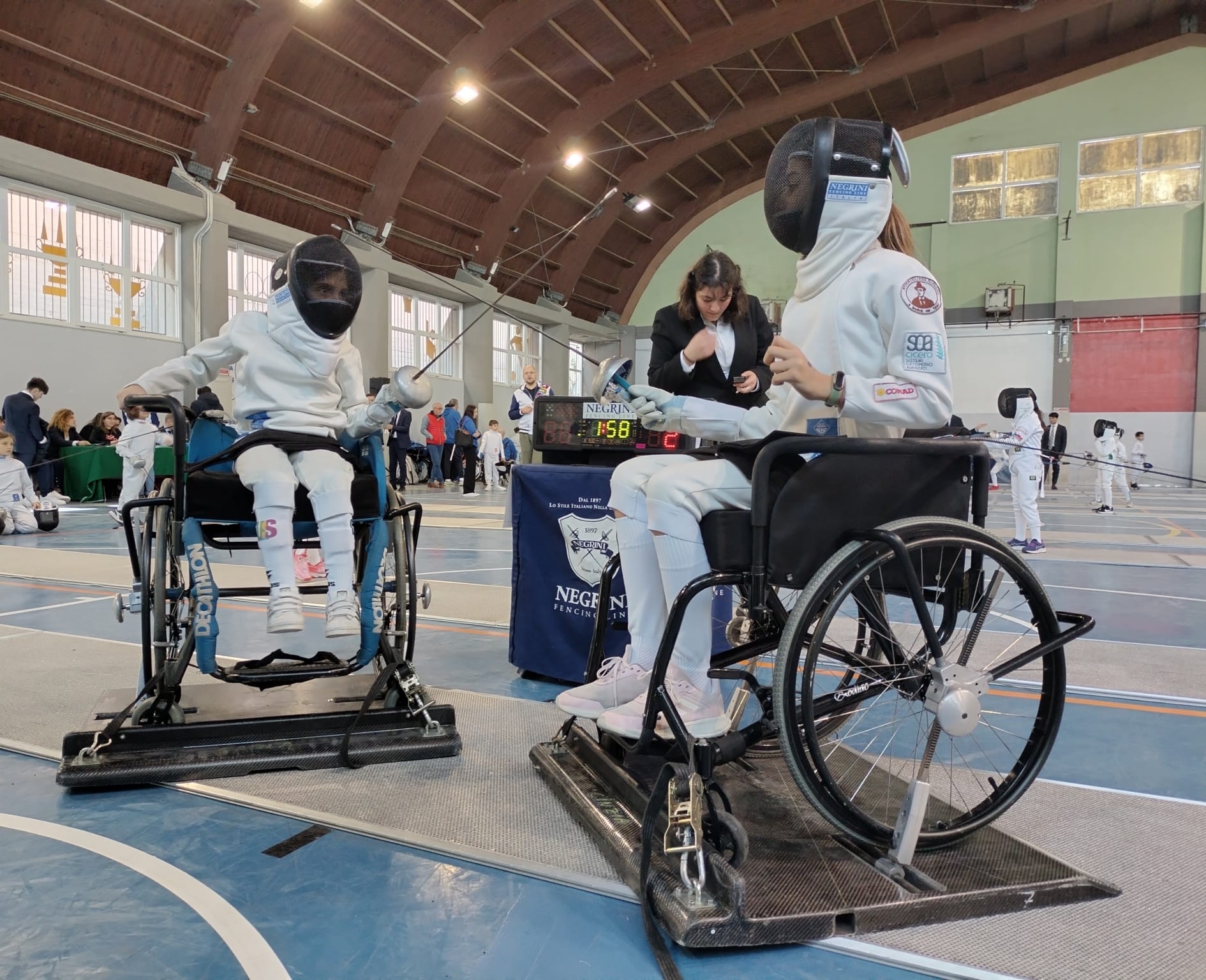 A Melilli è festa di sport, bimbi “atleti” olimpici, in carrozzina e bendati protagonisti del torneo di scherma integrata