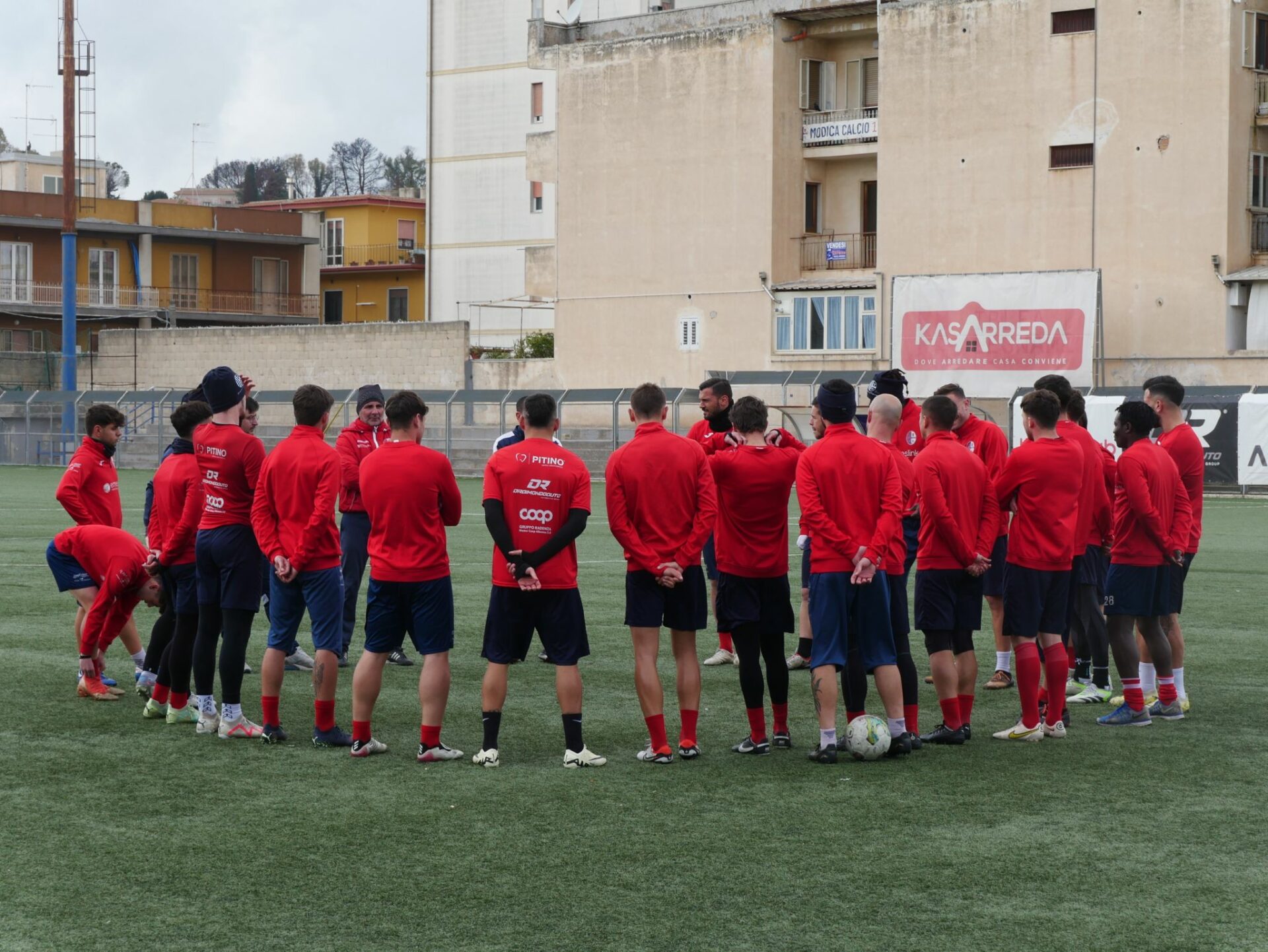 Il Modica Calcio ospita il Gela per blindare il terzo posto, “Tigrotti” con Diop, ma senza Parisi e Marino