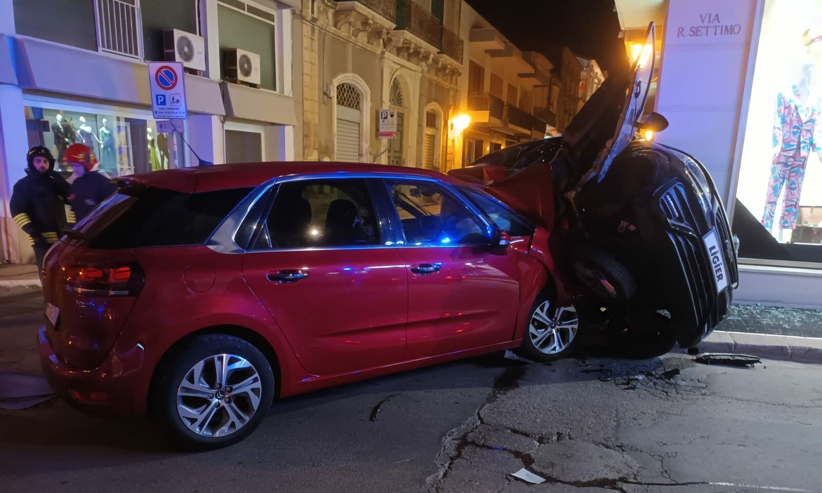 Incidente in centro a Vittoria: due donne ferite nello scontro
