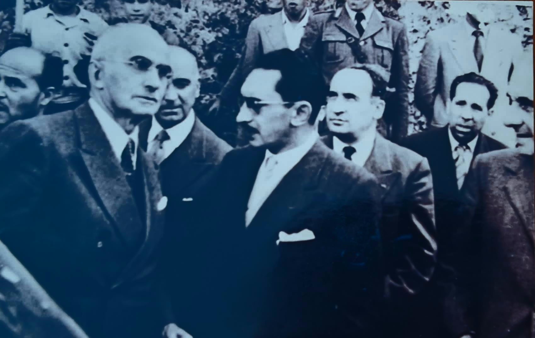 Quando il Presidente Einaudi strinse la mano all’ex repubblichino di Modica, Giovanni Caso