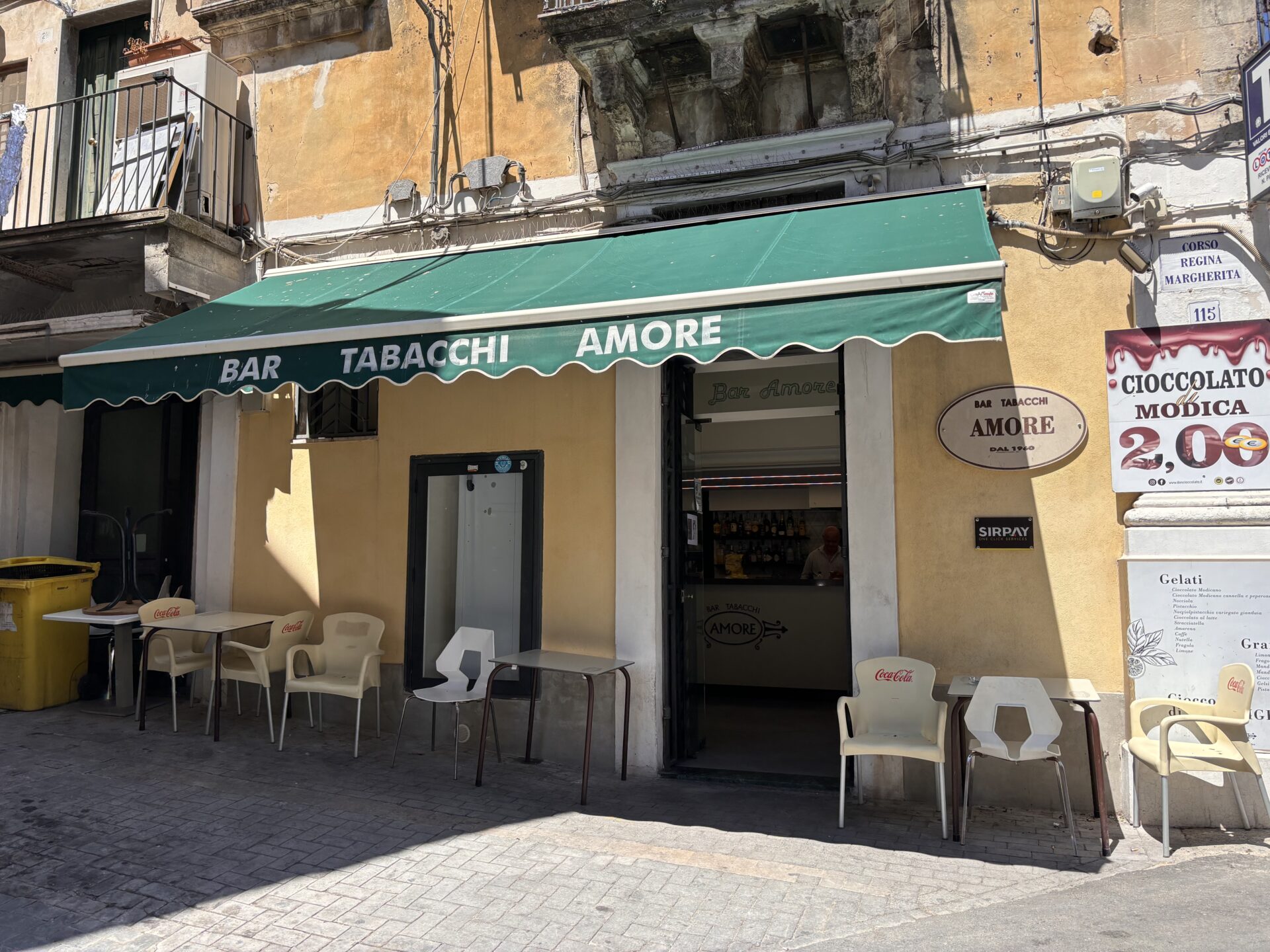 Furto con scasso al Bar Tabacchi Amore a Modica Alta, individuato e denunciato uno degli autori