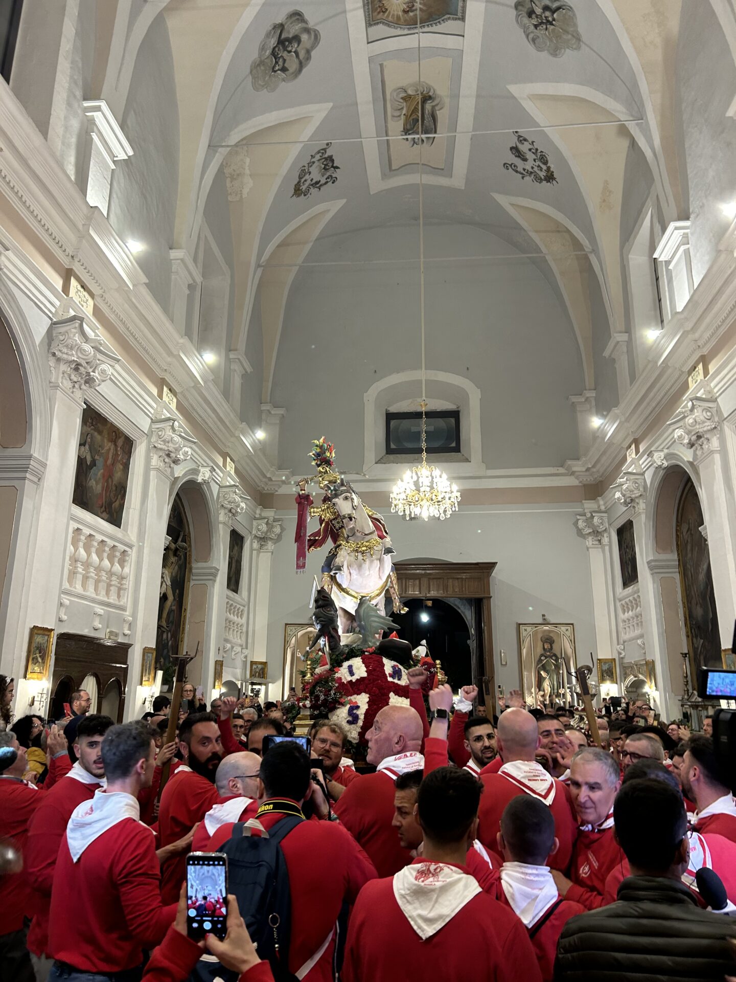 San Giorgio a Modica rientra in Duomo nei tempi stabiliti 