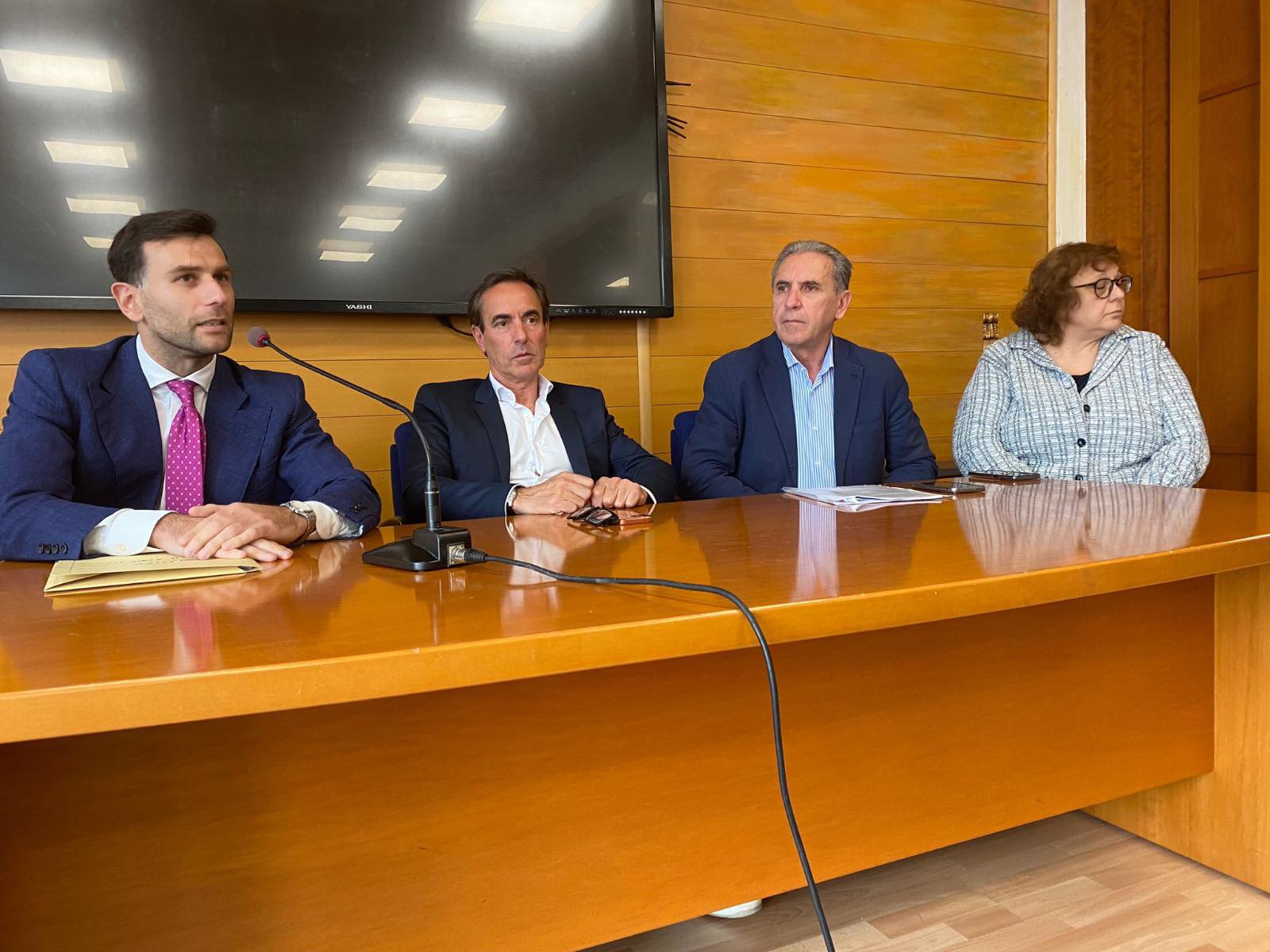 Iblea Acque Spa, consiglieri presentano dossier alla magistratura e chiedono incontro al Prefetto