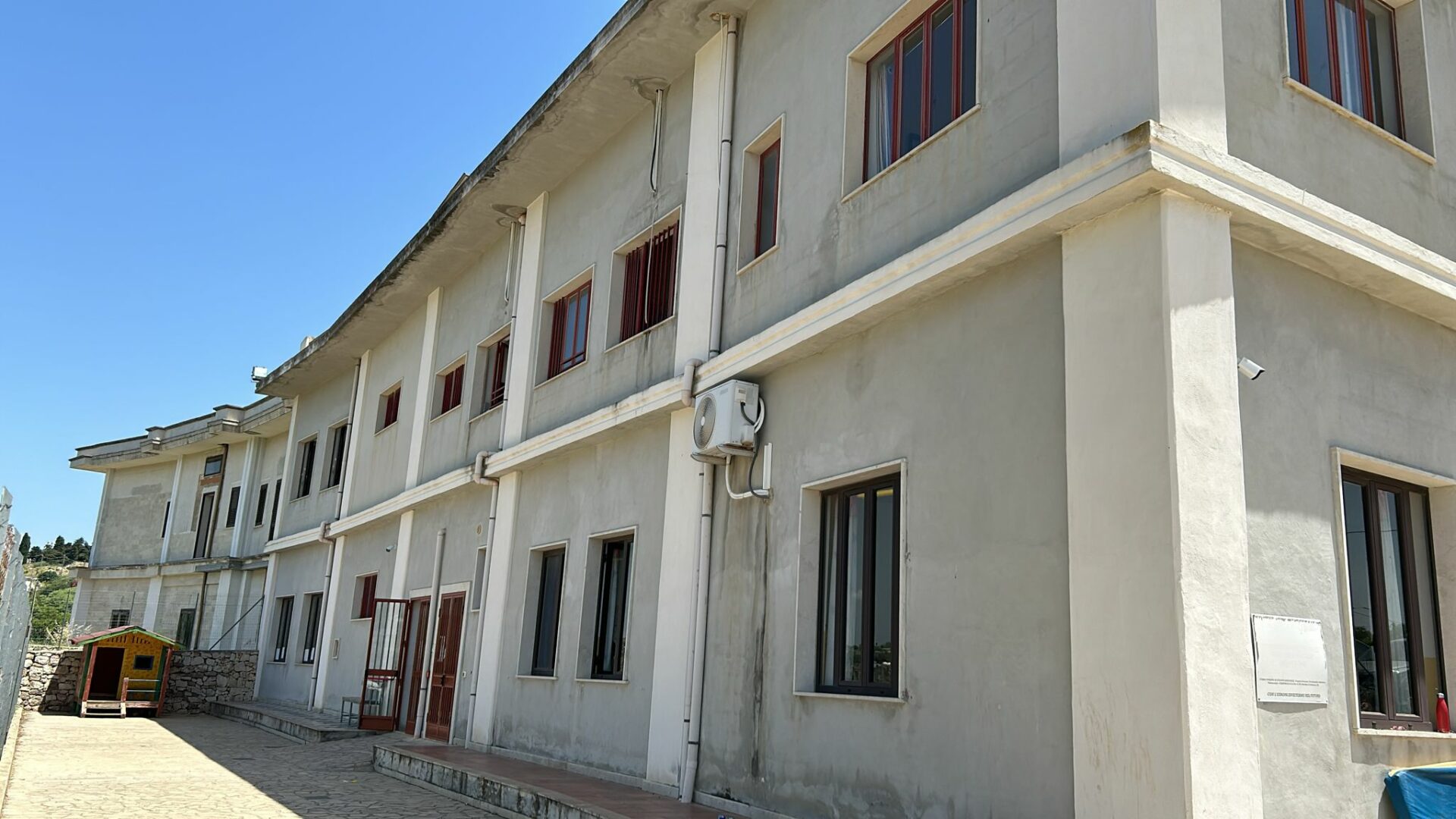 La dirigente scolastica dell’Istituto “Santa Marta-Ciaceri” interviene in merito al plesso Piano Ceci