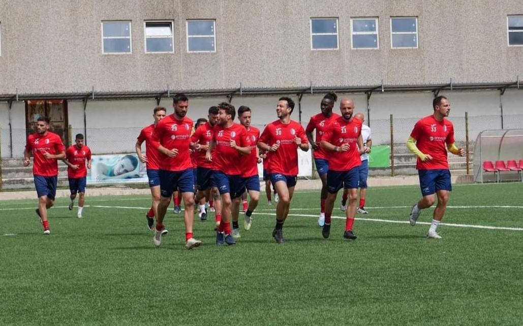 Il Modica Calcio “vede” l’Aurora, domani al “Marchese Del Prete” la prima semifinale play off