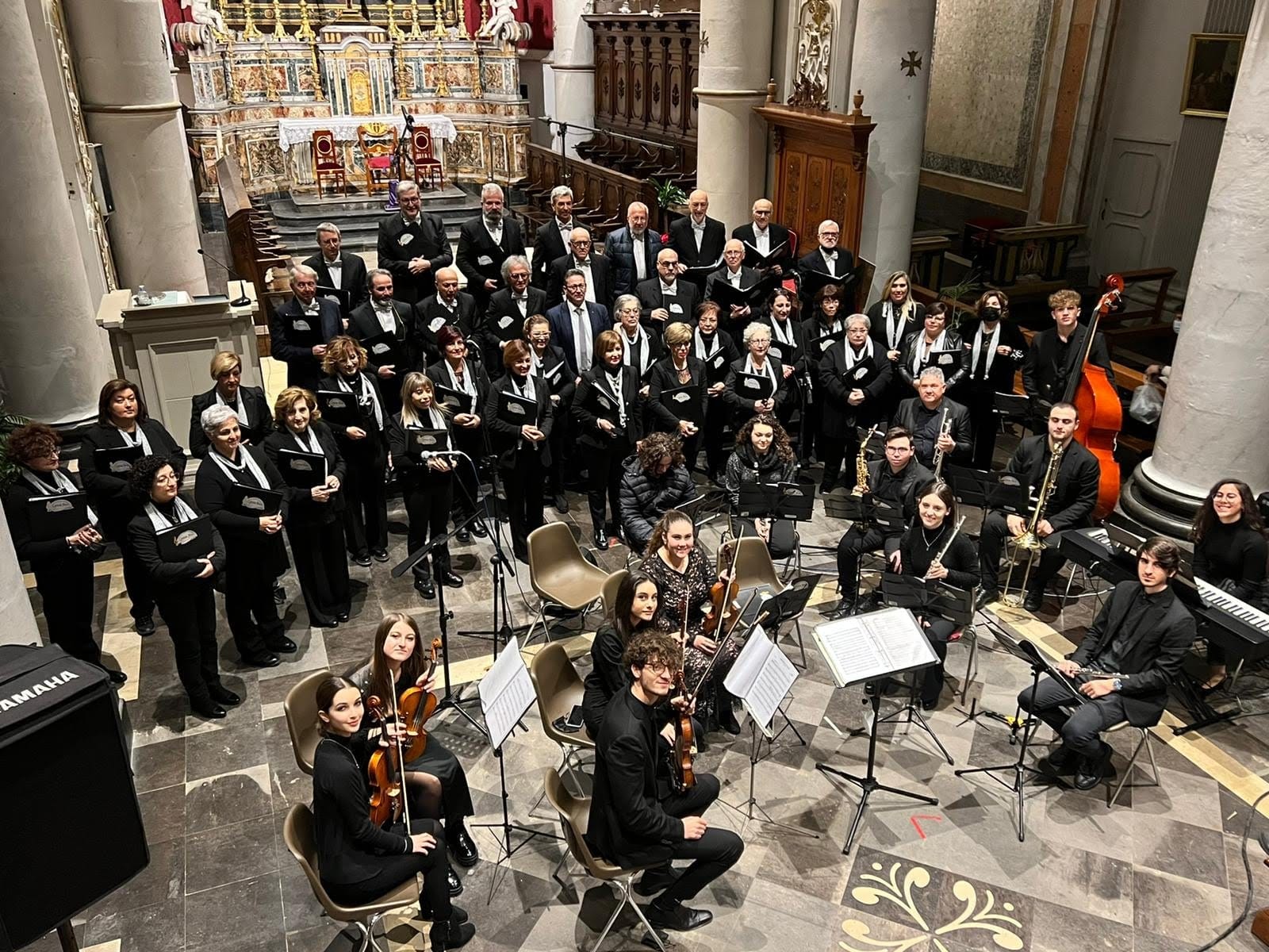“Cantus Novo” compie 10 anni, domenica nella Chiesa della Badia il concerto per festeggiare