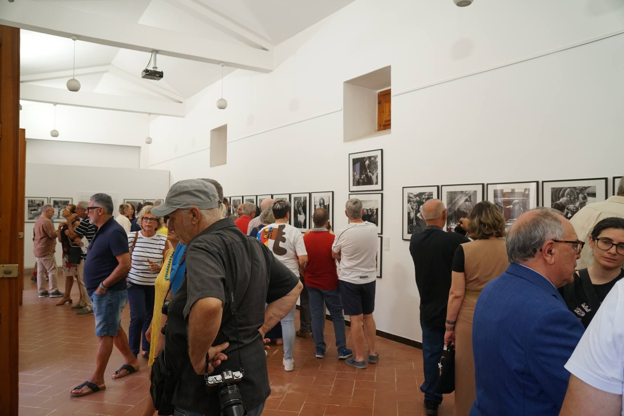Comiso, alla Fondazione Bufalino la mostra “Immagini per Cento Sicilie” di Giuseppe Leone