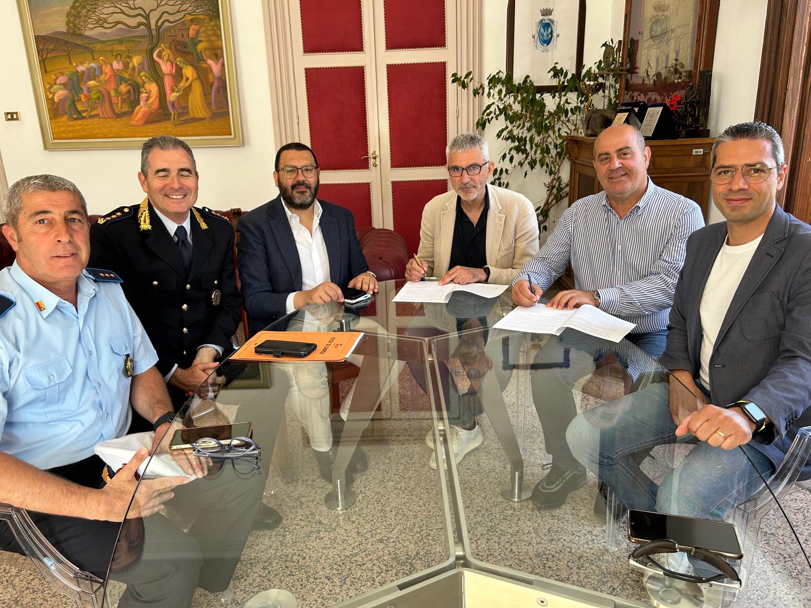 Punta Braccetto: le Polizie Locali di Ragusa e Santa Croce gestiranno la viabilità insieme