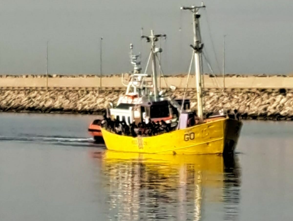 Alle 7 di questa mattina sbarco di 43 migranti al porto di Pozzallo