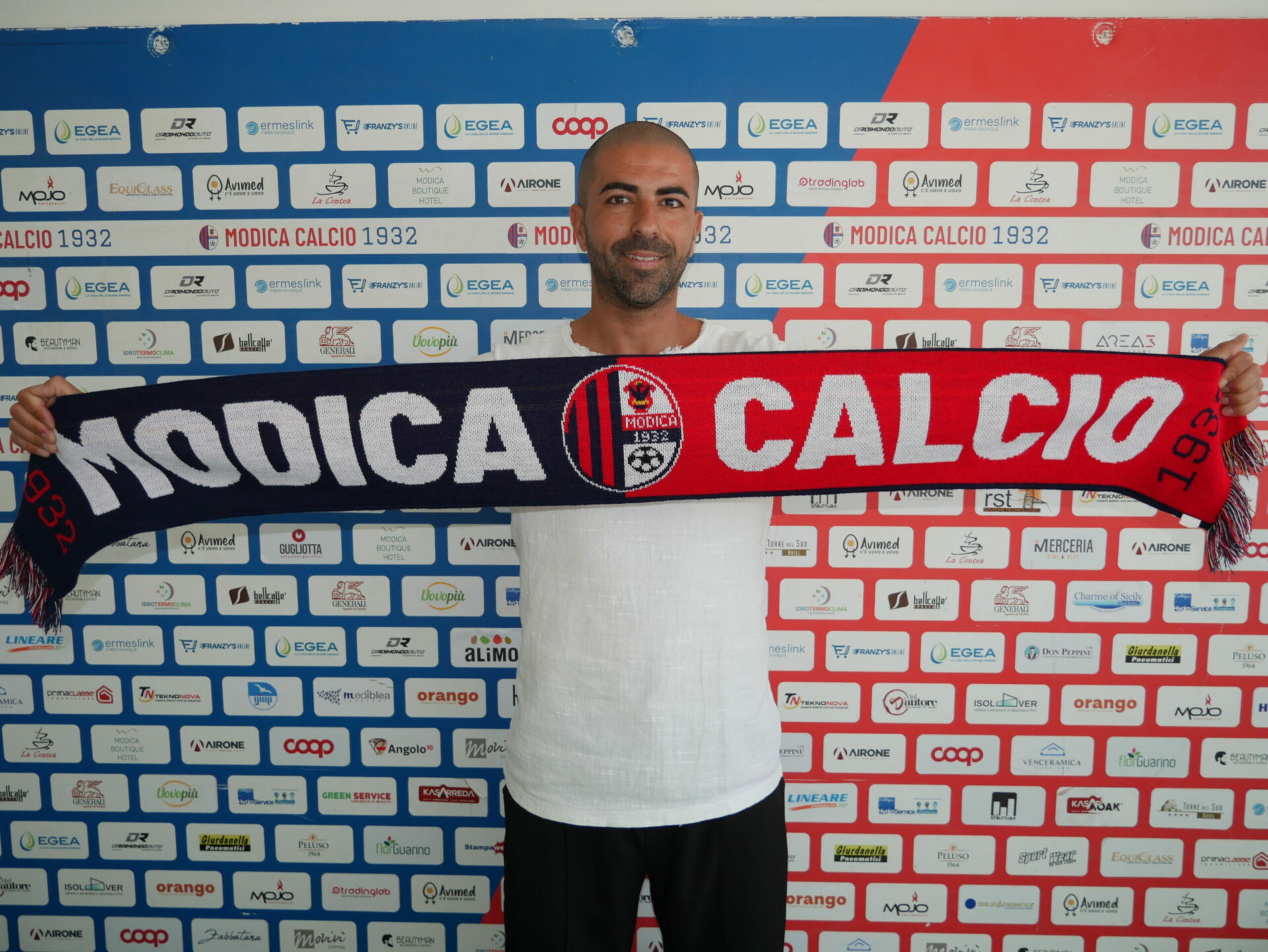 Il Modica Calcio “apre” il mercato, dal Vittoria FC arriva il difensore Davide Pettinato