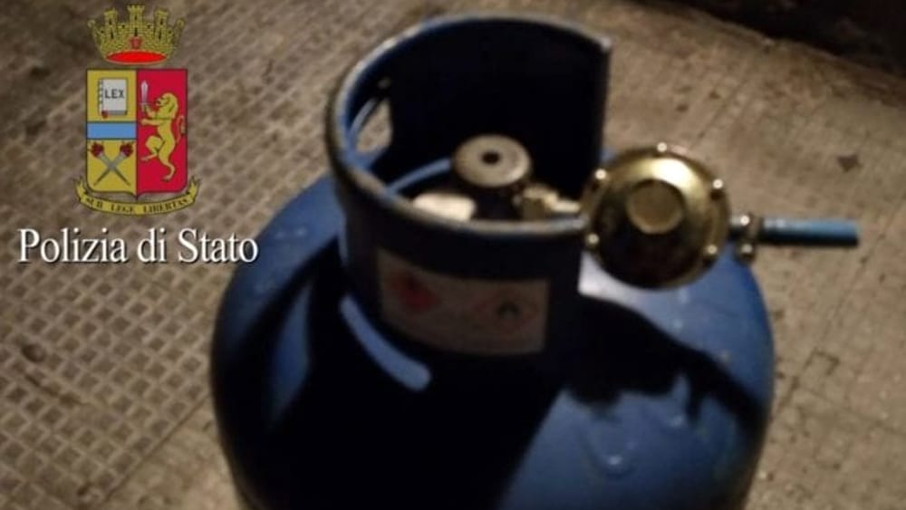 Denunciato il 59enne che ieri ha minacciato a Comiso di far saltare una bombola del gas
