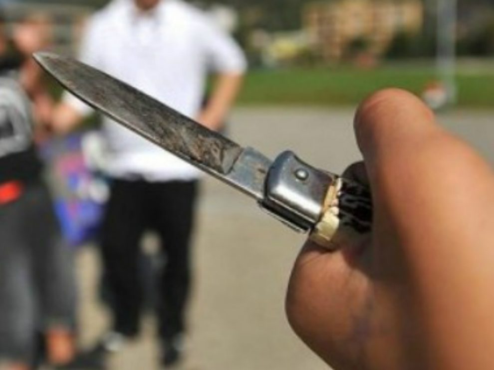 Ragusa: lite in centro finisce a coltellate, un ferito non grave, indagano i Carabinieri