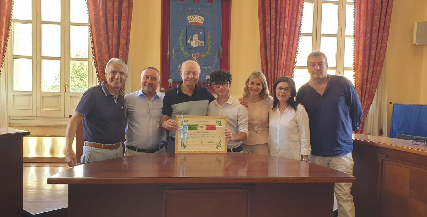 Luca Lombardo, studente esemplare, ricevuto al Comune di Pozzallo