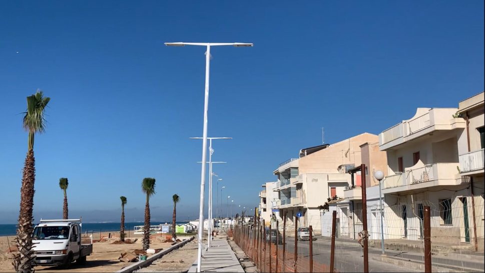 Da martedì in vigore le strisce blu a Scoglitti: festivi e prefestivi 5 euro al giorno