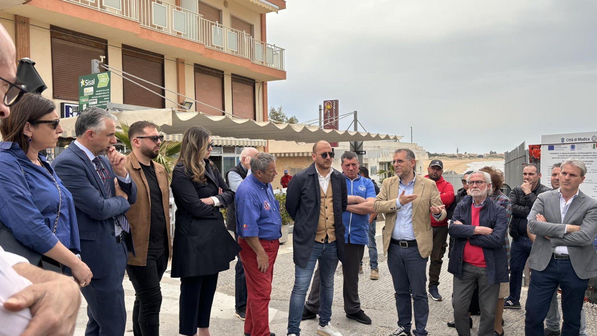 Risarcimento ai commercianti di Marina di Modica: 210 euro, ma solo a 40 operatori