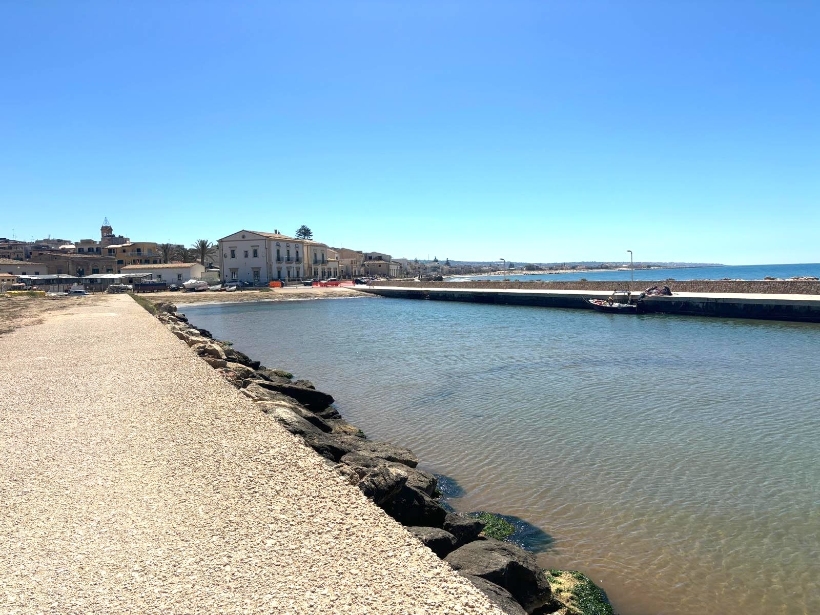 Dragaggio del porto di Donnalucata: campa cavallo che il progetto arriva…