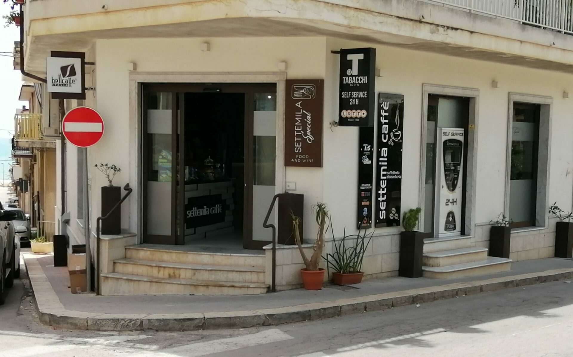 Furto nella notte ad un bar tabacchi a Donnalucata: bottino in corso di quantificazione