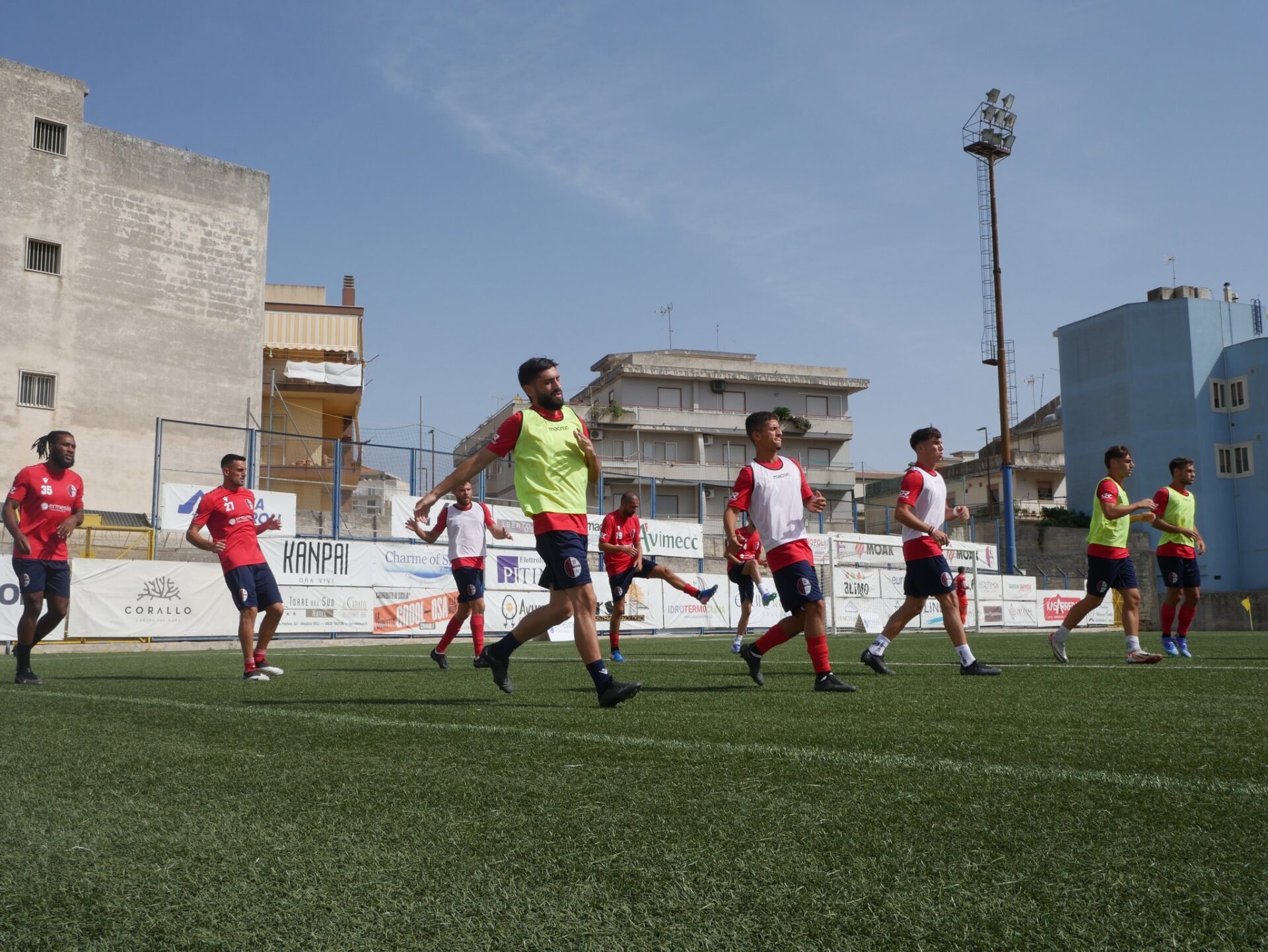 Il Modica Calcio inizia dal “Nobile” di Lentini, domani i “Tigrotti” ospiti della Leonzio