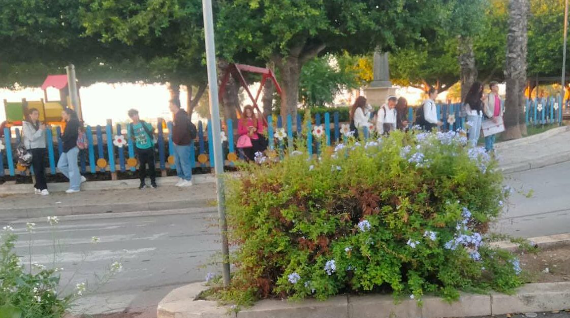 Studenti pendolari vittime di disservizi. Genitori perdono il lavoro per portare i figli a scuola