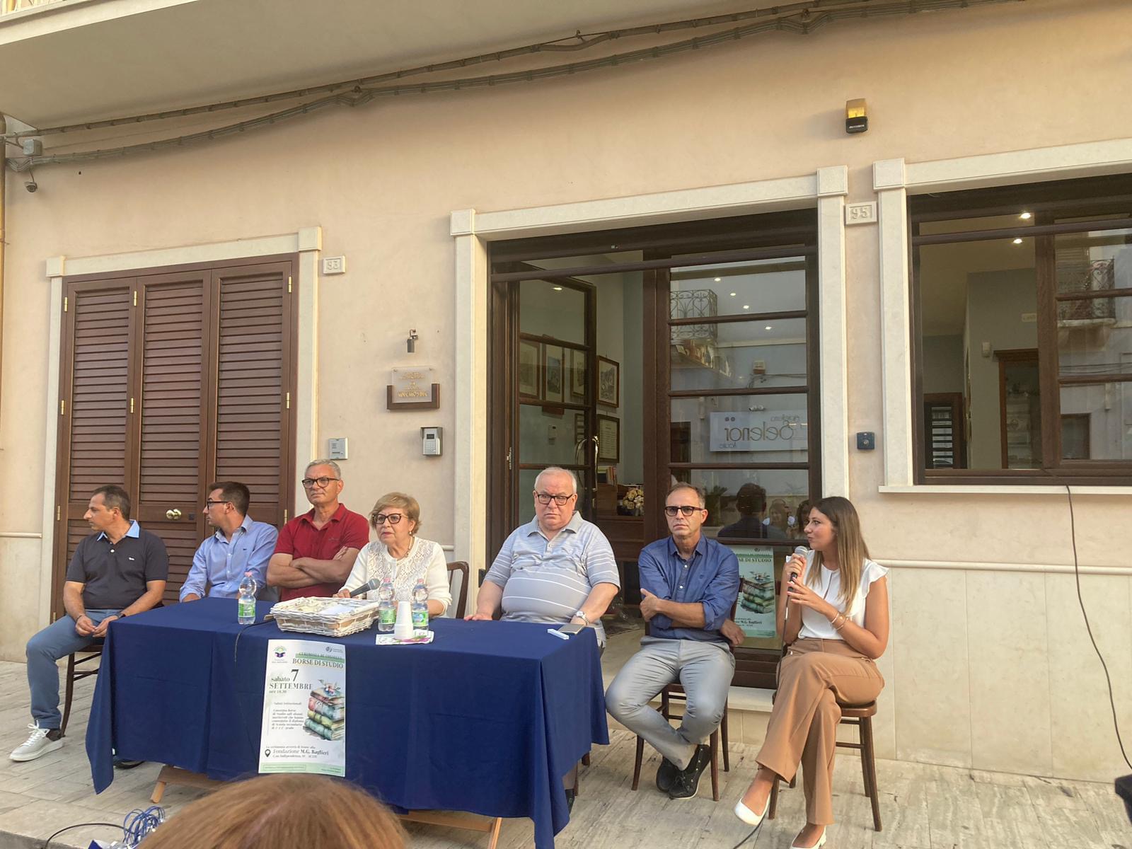 Consegnati ad Acate le borse di studio della Fondazione Maria Giovanna Baglieri