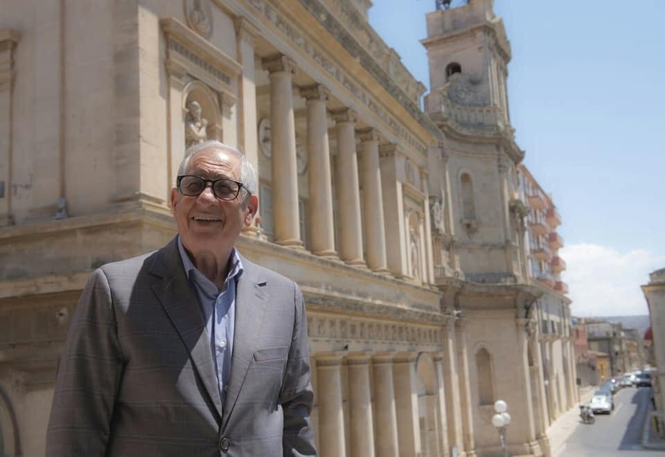 Sospeso sit-in di protesta del Sindaco Aiello per mancata immissione dell’acqua dal nuovo pozzo